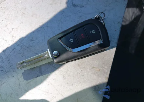 2025 Toyota Rav4 Le z USA, uszkodzony, nr VIN 2T3K1RFV2SC322331